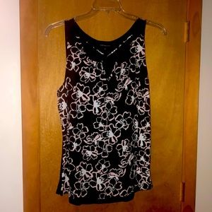 NWOT Dressy tank pink white black flowers